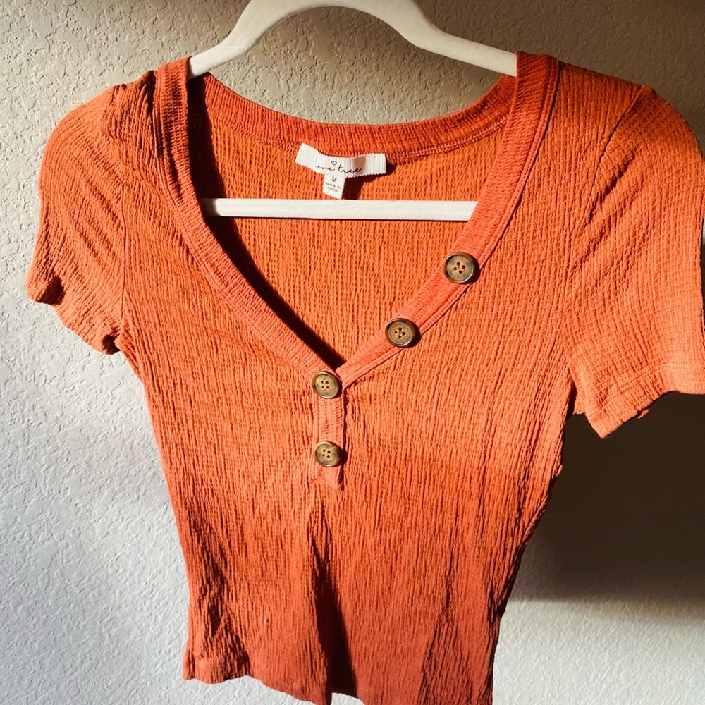 Love Tree Soft Cropped Tee
